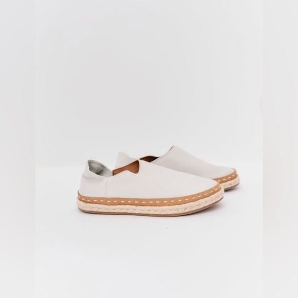 rag & bone Shoes - Rag & Bone Canyon Leather Collapsible Heel Espadrilles in Antique White Size 7